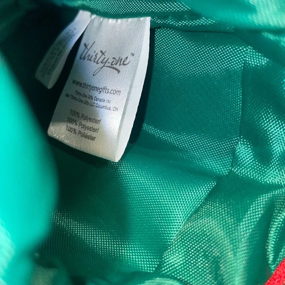 Thirty-One Fa La La‎ Llama Hide & Peek Holiday Christmas Pouch